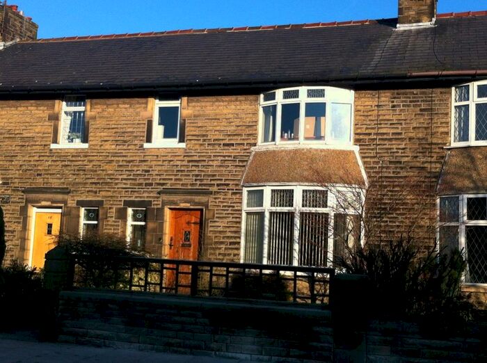 3 Bedroom Maisonette To Rent In Queens Road, Accrington, BB5