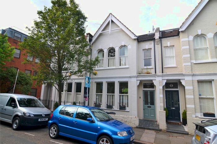 4 Bedroom Detached House To Rent In Cornwall Road, Twickenham, Middlesex, TW1