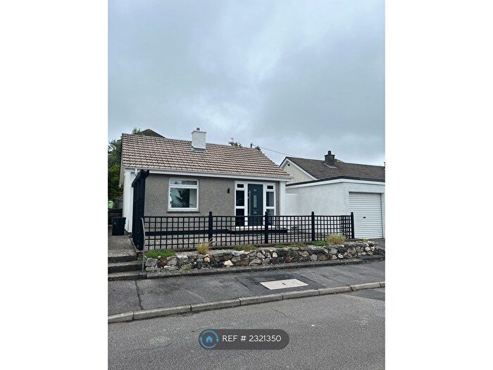 2 Bedroom Bungalow To Rent In Uplands Vean, Truro, TR1