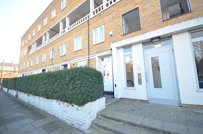 4 Bedroom Ground Maisonette To Rent In Ricardo Street, London, E14