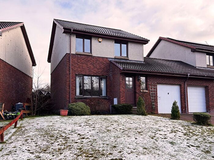 3 Bedroom Detached House For Sale In Kaims Brae, Livingston, EH54