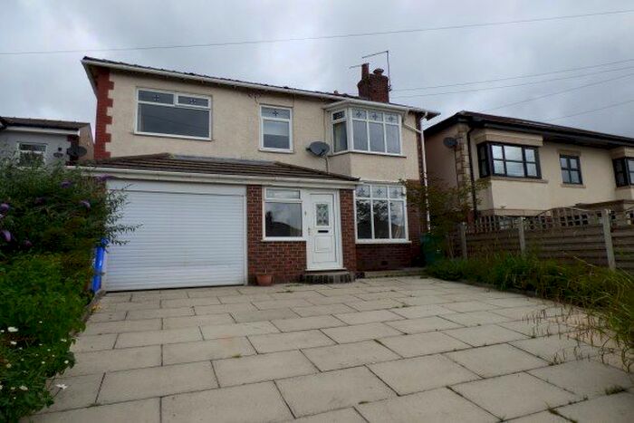 5 Bedroom Detached House To Rent In Bolton Road, Bury, BL8