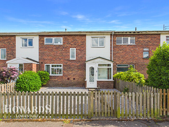 3 Bedroom Terraced House For Sale In Westhall Road, Lowestoft, NR32