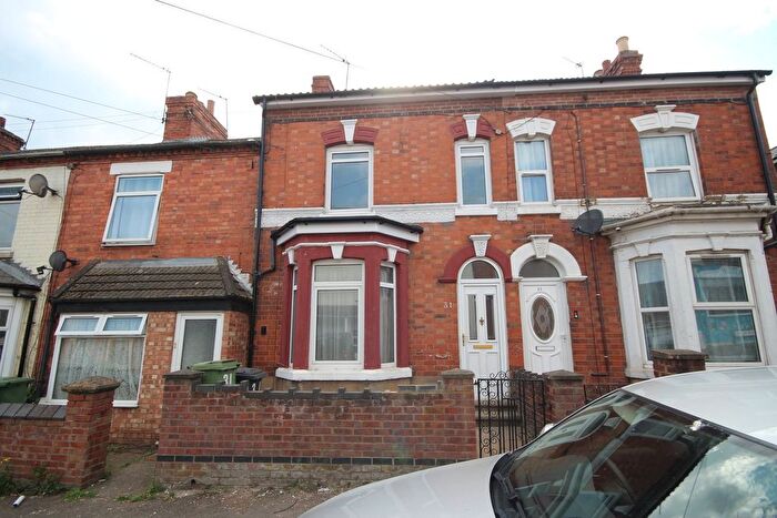 3 Bedroom Terraced House To Rent In Strode Road, Wellingborough, NN8