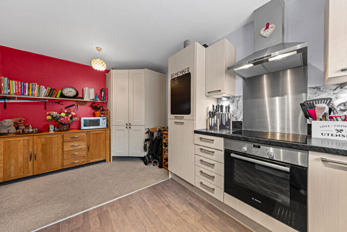 3 Bedroom Semi-Detached House For Sale In Virginia Crescent, Burton Latimer, NN15
