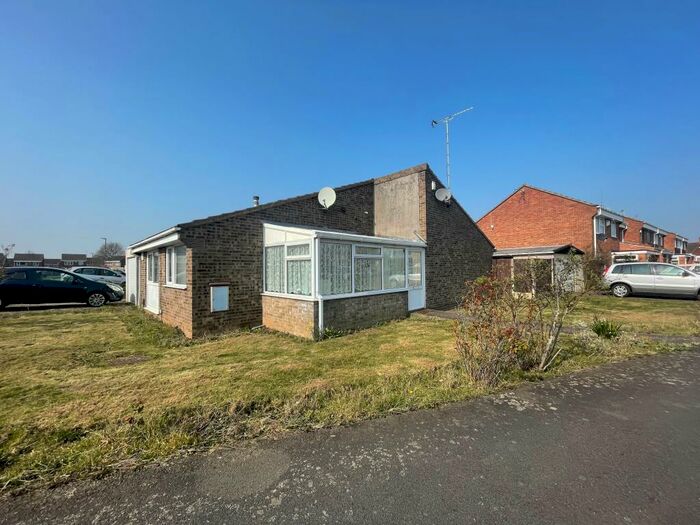 3 Bedroom Bungalow To Rent In Arleston Lane, Stenson Fields, DE24