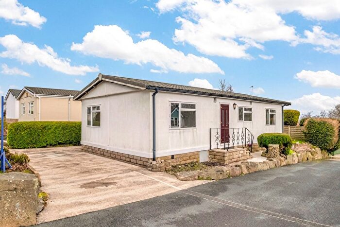 3 Bedroom Park Home For Sale In Upper Hill Way, Dales View Park, Salterforth, BB18