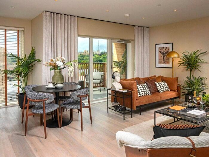 1 Bedroom Flat For Sale In Alexandra Gate, N8