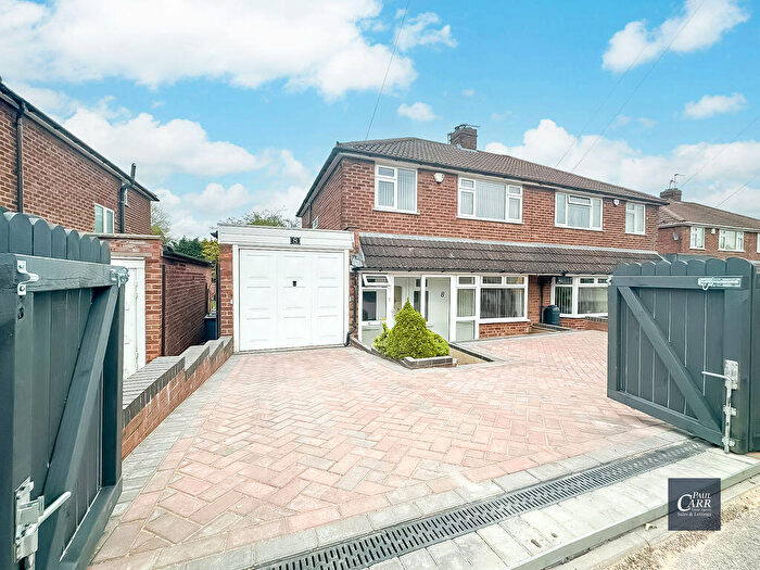 3 Bedroom Semi Detached House For Sale In Yewtree Road, Streetly, Sutton Coldfield, B74