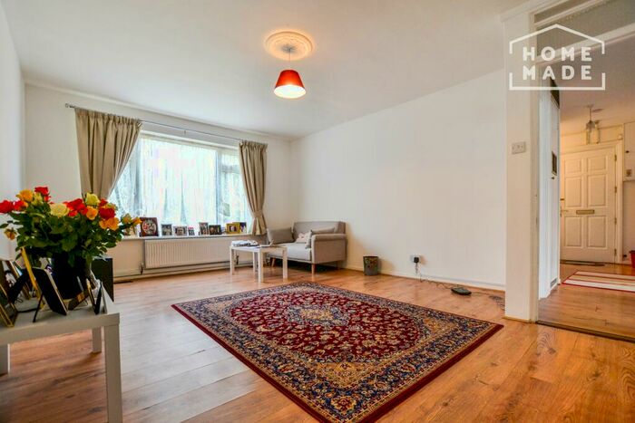 2 Bedroom Apartment To Rent In Clandon Court, Albion Road, Sutton, SM2