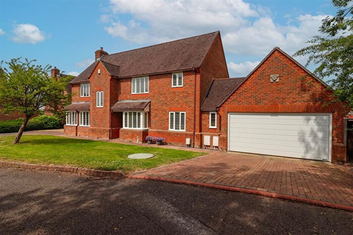 4 Bedroom Detached House For Sale In Turvins Meadow, Priors Marston, Southam, CV47