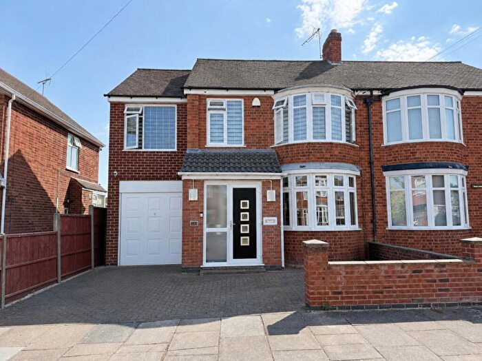 4 Bedroom Semi-Detached House For Sale In Northdene Road, Leicester, LE2