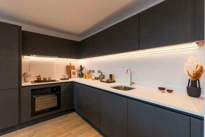 3 Bedroom Flat To Rent In Flat, Swan Street House, Swan Street, Manchester, Greater Manchester, M4