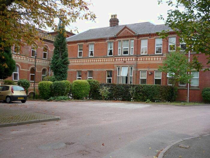 2 Bedroom Flat To Rent In Hine Hall, Nottingham, NG3