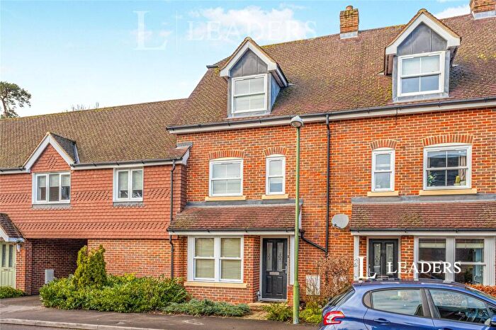 4 Bedroom House To Rent In Barncroft Drive, Lindfield, RH16