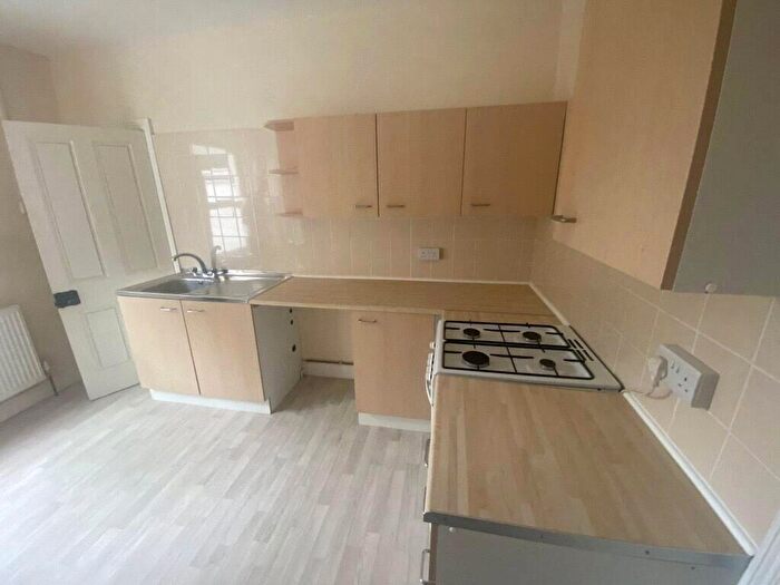 2 Bedroom Apartment To Rent In Brampton Grove, London, NW4