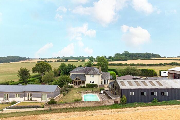 5 Bedroom Equestrian Property For Sale In Langley Holding, Shipton-Under-Wychwood, Chipping Norton, Oxfordshire, OX7
