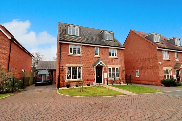 5 Bedroom Detached House To Rent In Prospect Road, Southampton SO19