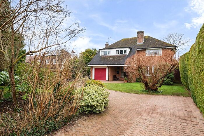 4 Bedroom Detached House For Sale In The Landway, Kemsing, Sevenoaks, Kent, TN15