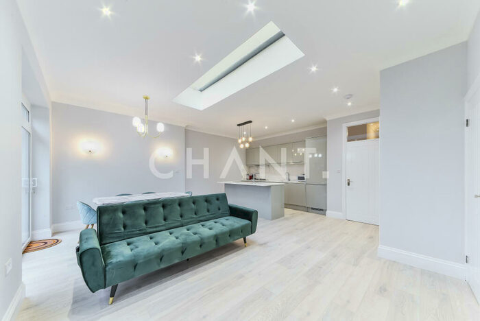 5 Bedroom Terraced House To Rent In North End Road, Golders Green, London, NW11