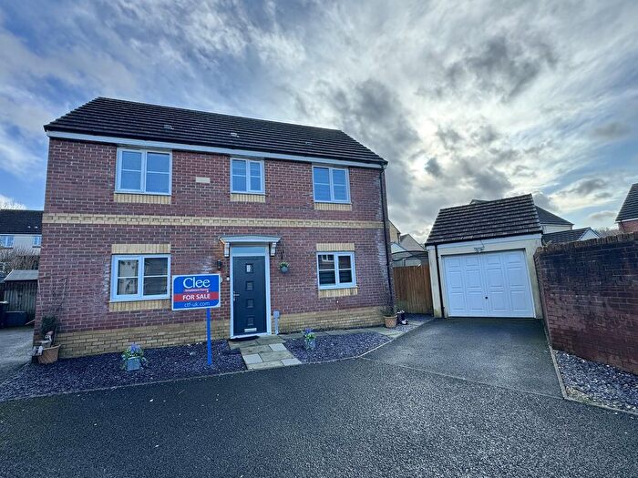 3 Bedroom Detached House For Sale In Ffordd Y Glowyr, Betws, Ammanford, Carmarthenshire., SA18