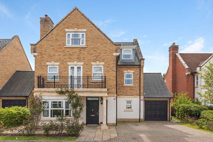 6 Bedroom Detached House For Sale In Roper Crescent, Sunbury-On-Thames, TW16