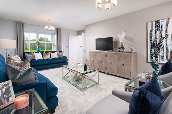 5 Bedroom Detached House For Sale In Henley Gate, Ipswich, IP1
