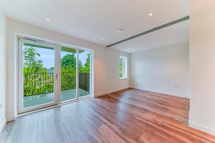 Studio To Rent In Azure House, Clarendon, London, N8