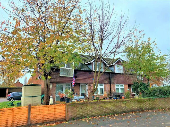 1 Bedroom Flat To Rent In Colne Avenue, Millbrook, Southampton, SO16