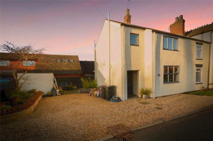 2 Bedroom Semi-Detached House For Sale In Chapel Lane, Dunston, Lincoln, Lincolnshire, LN4