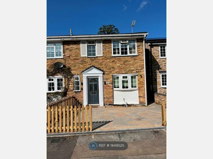3 Bedroom Terraced House To Rent In Enfield, Enfield, EN2