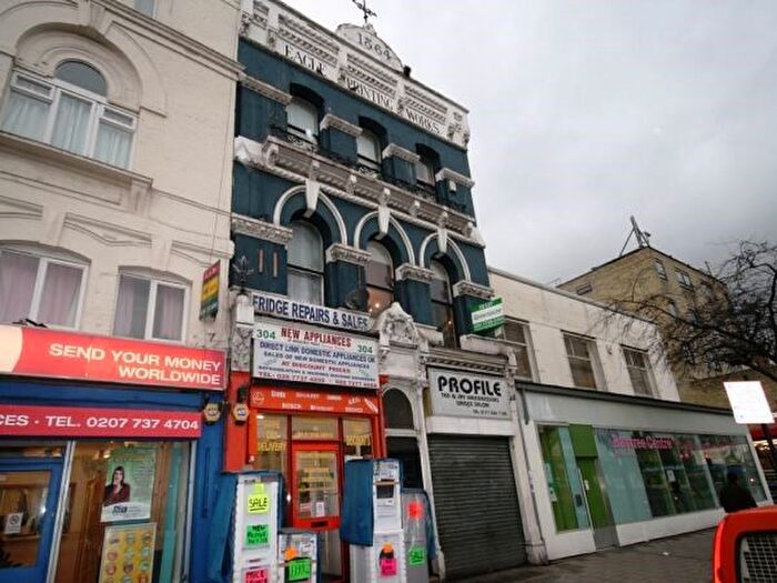 Property To Rent In Brixton Road, Stockwell, SW9