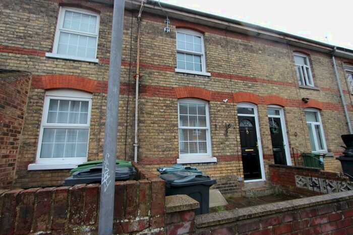 3 Bedroom Terraced House To Rent In Peel Street, Maidstone, ME14