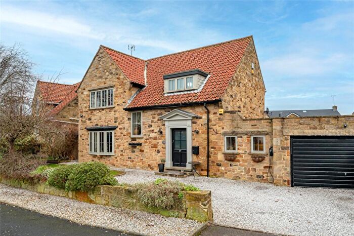 4 Bedroom Detached House For Sale In Millbeck Green, Collingham, LS22