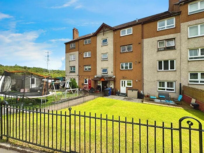 3 Bedroom Flat For Sale In Waulkingmill Road Faifley, Clydebank, G81