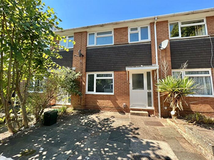 3 Bedroom Terraced House To Rent In Barrack Road, Exeter, EX2