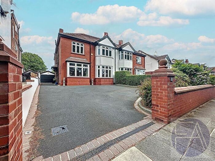 5 Bedroom Semi-Detached House To Rent In Hillside Road, Southport, PR8