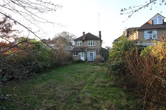 3 Bedroom Detached House For Sale In Old Harpenden Road, St. Albans, AL3