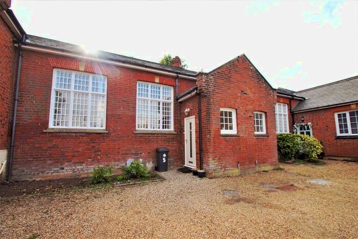 2 Bedroom Terraced House To Rent In Mount Pleasant, Hertford Heath, SG13