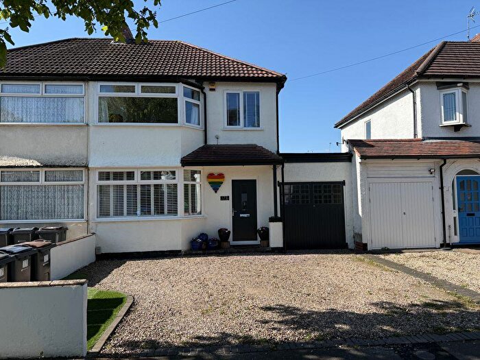 3 Bedroom Semi Detached House For Sale In Bonsall Road, Birmingham, B23