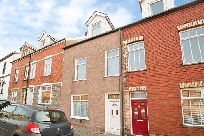3 Bedroom Terraced House For Sale In High Street, Penarth, CF64