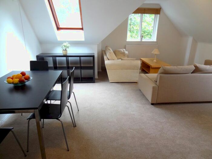 1 Bedroom Flat To Rent In Ridgmont Road, St. Albans, Hertfordshire, AL1