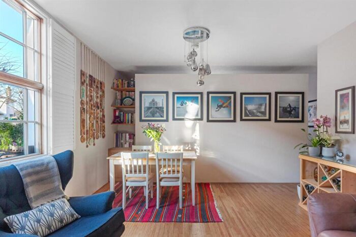 1 Bedroom Flat For Sale In Peckham Hill Street, London, SE15