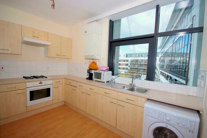 2 Bedroom Flat To Rent In Regents Park Road, Finchley, N3
