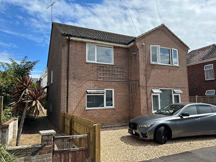 2 Bedroom Flat To Rent In Ivor Road, Hamworthy, Poole, BH15