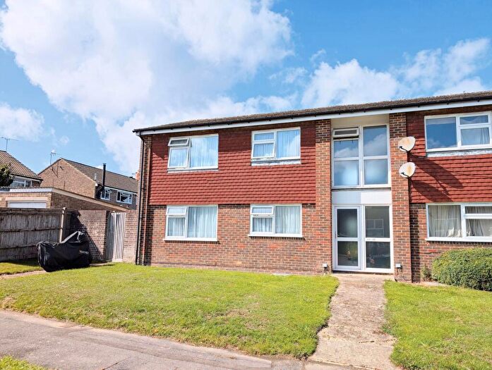 1 Bedroom Flat To Rent In College Road, Southwater, RH13