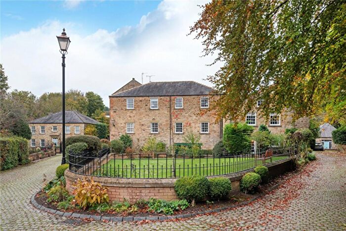 2 Bedroom Flat For Sale In Lintzford, Rowlands Gill, Durham, NE39