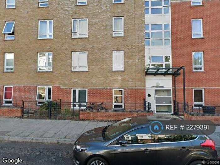 2 Bedroom Flat To Rent In Clifton Road, London, N1