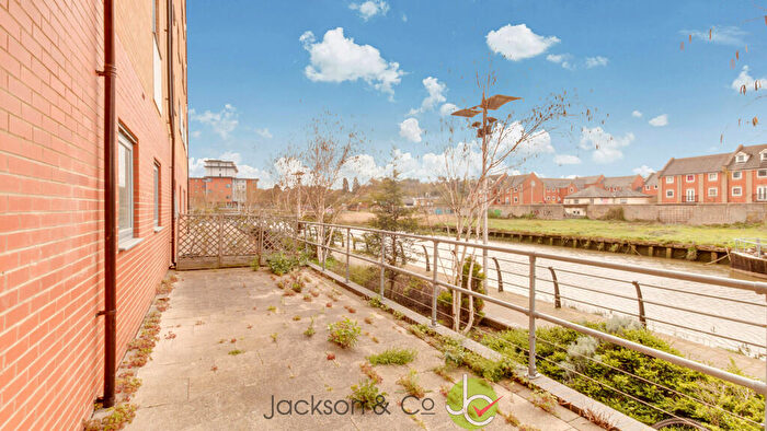 2 Bedroom Apartment To Rent In Sail House, Colchester, CO2