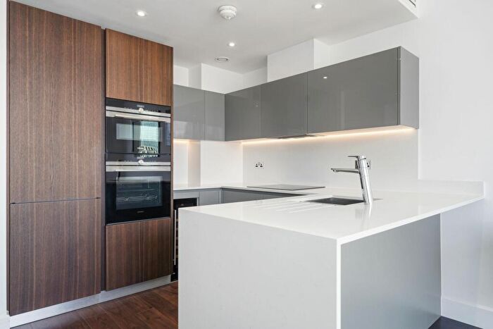 2 Bedroom Apartment To Rent In Perilla House, Stable Walk London, E1